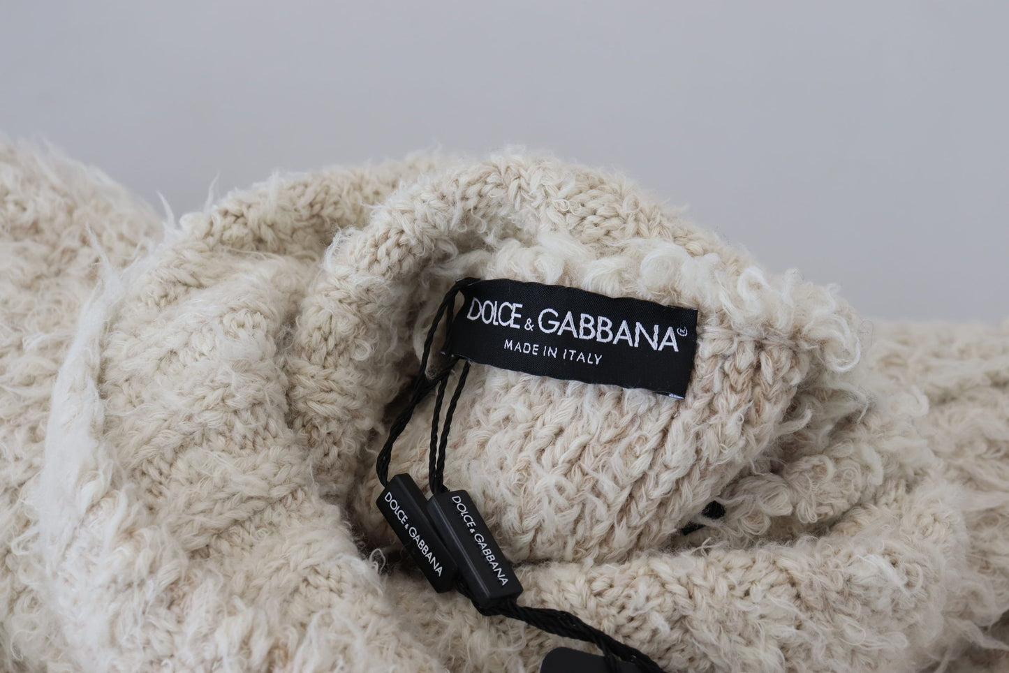 Dolce & Gabbana Jersey elegante de mezcla de lana con cuello alto color crema