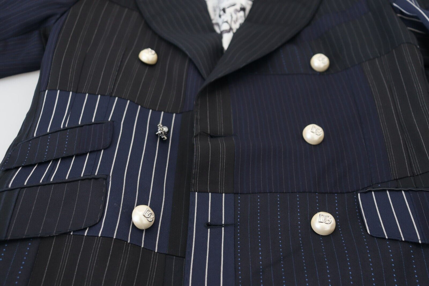 Dolce & Gabbana Elegante blazer de lana con doble botonadura azul marino