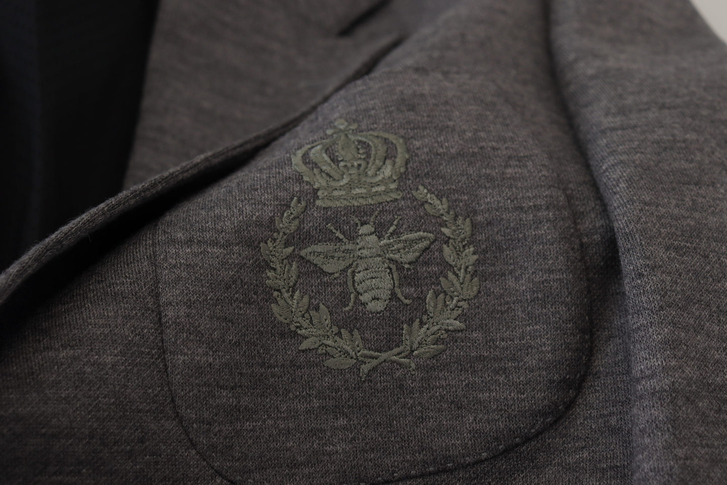 Dolce & Gabbana Elegante blazer de lana gris con bordado de corona de abeja