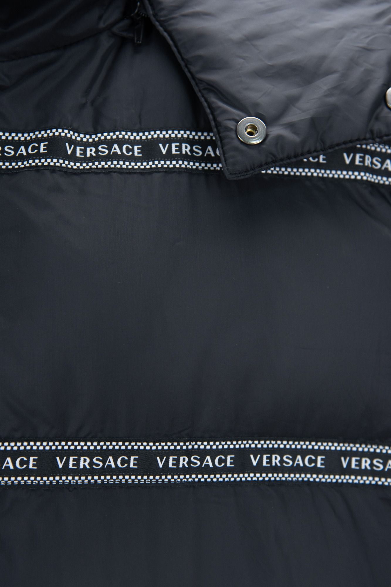 Gilet élégant à capuche amovible avec logo noir Versace