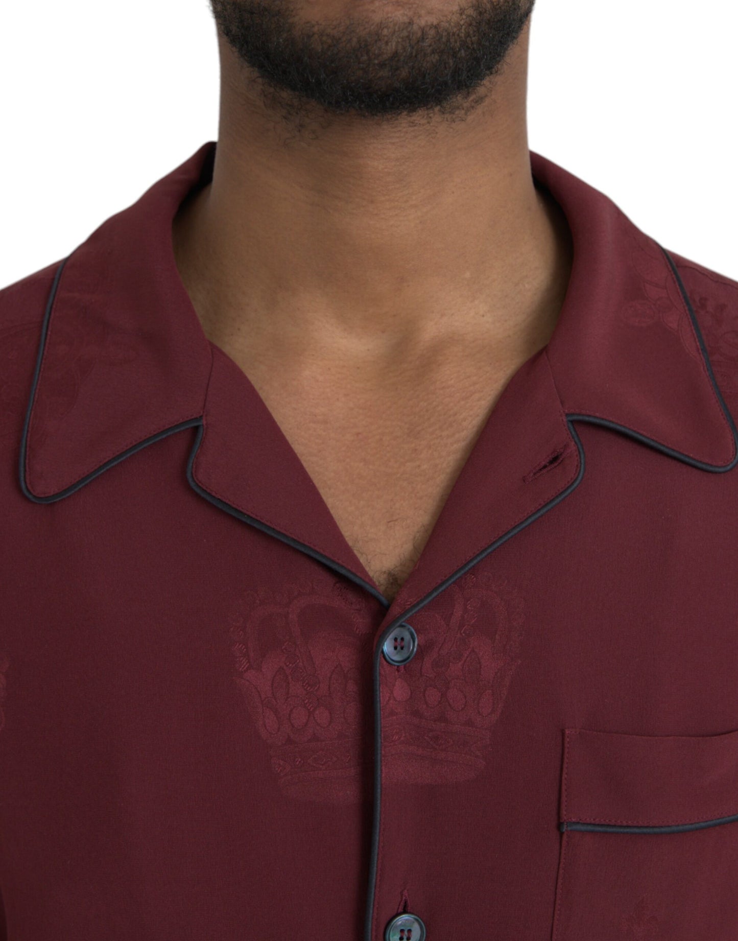 Camisa de manga larga de seda jacquard con corona en color granate de Dolce & Gabbana
