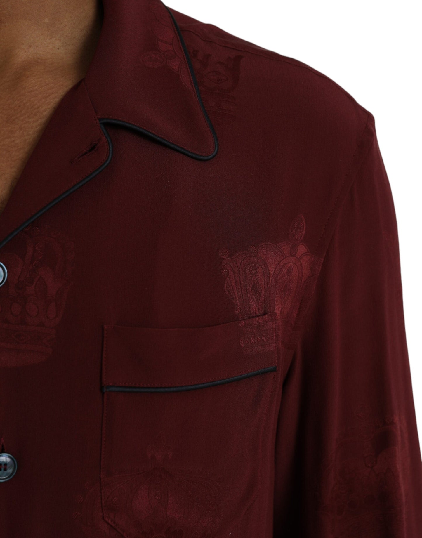 Camisa de manga larga de seda jacquard con corona en color granate de Dolce & Gabbana