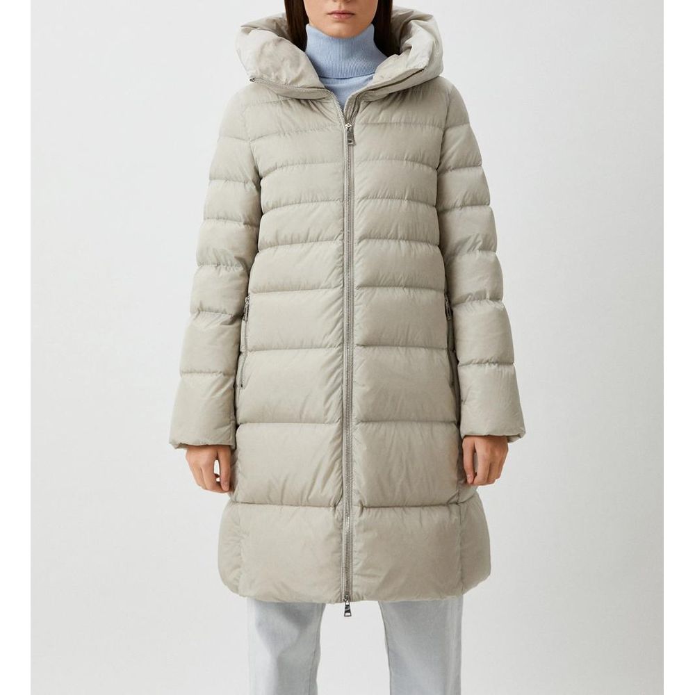Ajoutez des vestes et des manteaux en polyamide gris
