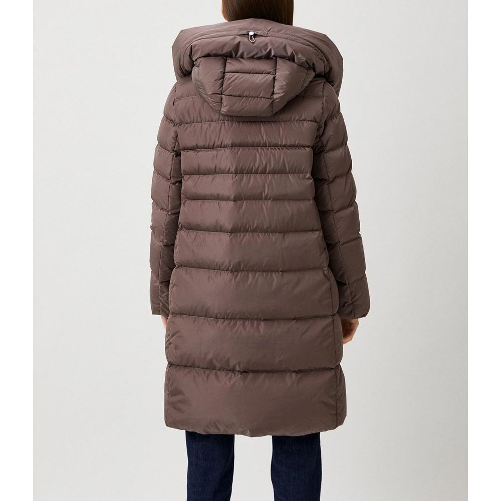 Ajoutez des vestes et des manteaux en polyamide marron