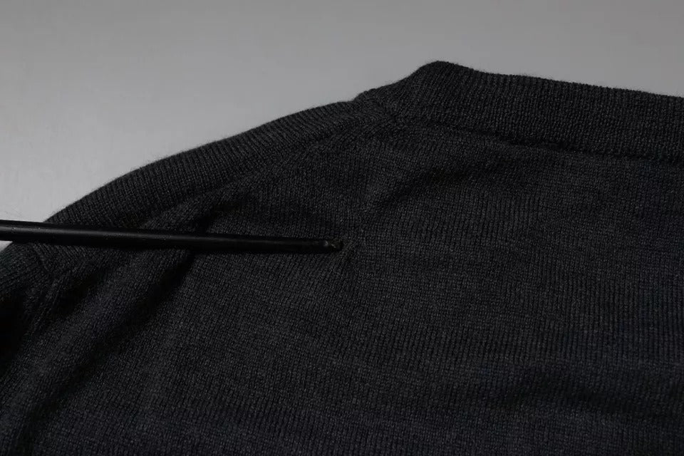 Suéter de cuello redondo con logotipo DG en gris oscuro de Dolce & Gabbana
