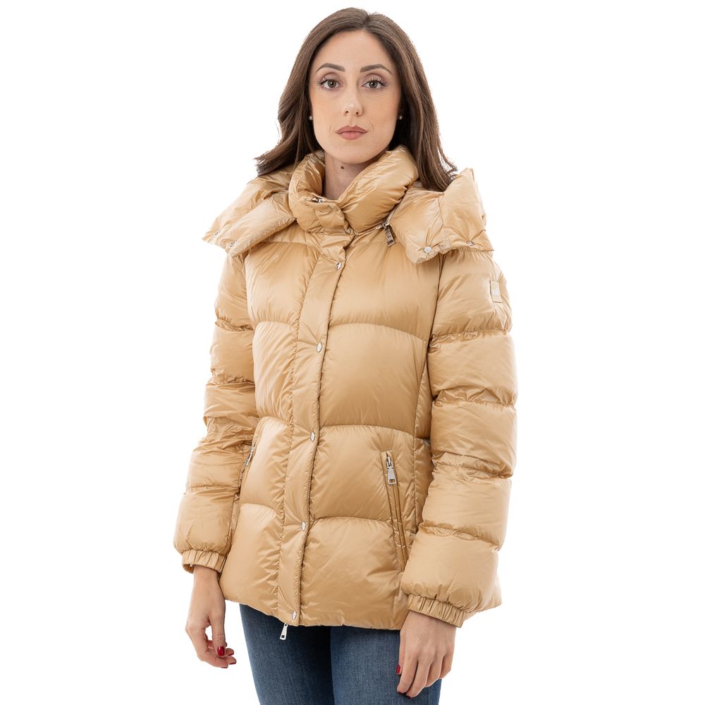 Ajoutez des vestes et des manteaux en polyamide jaune