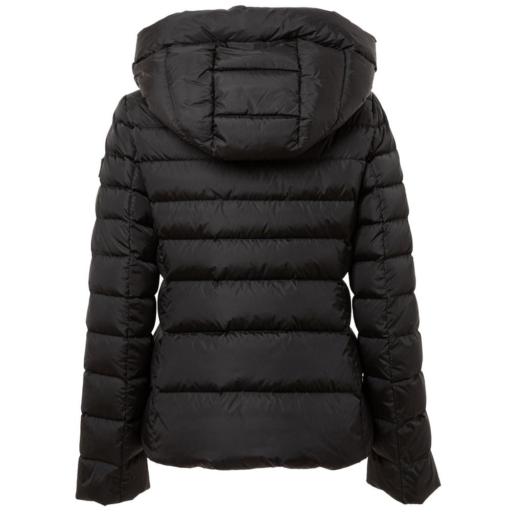 Ajoutez des vestes et des manteaux en polyamide noir