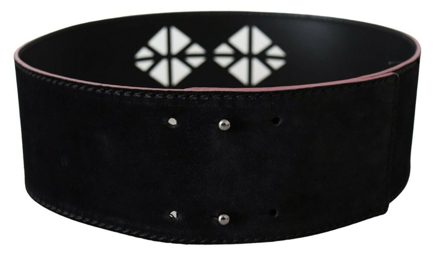 Ceinture de mode nationale en cuir avec accents métalliques