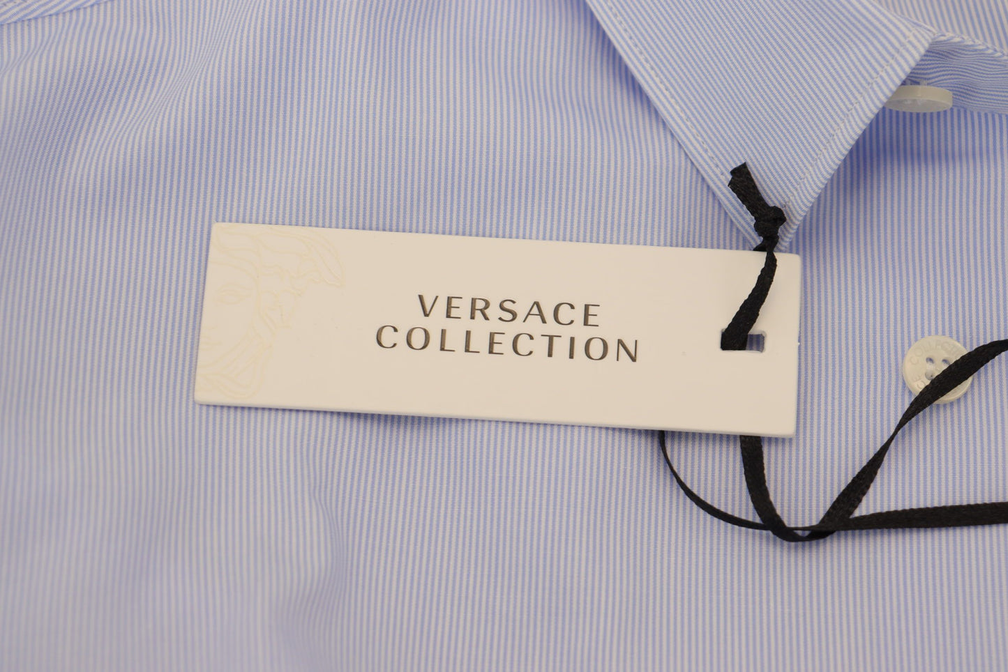 Chemise habillée bleu clair de la collection Versace