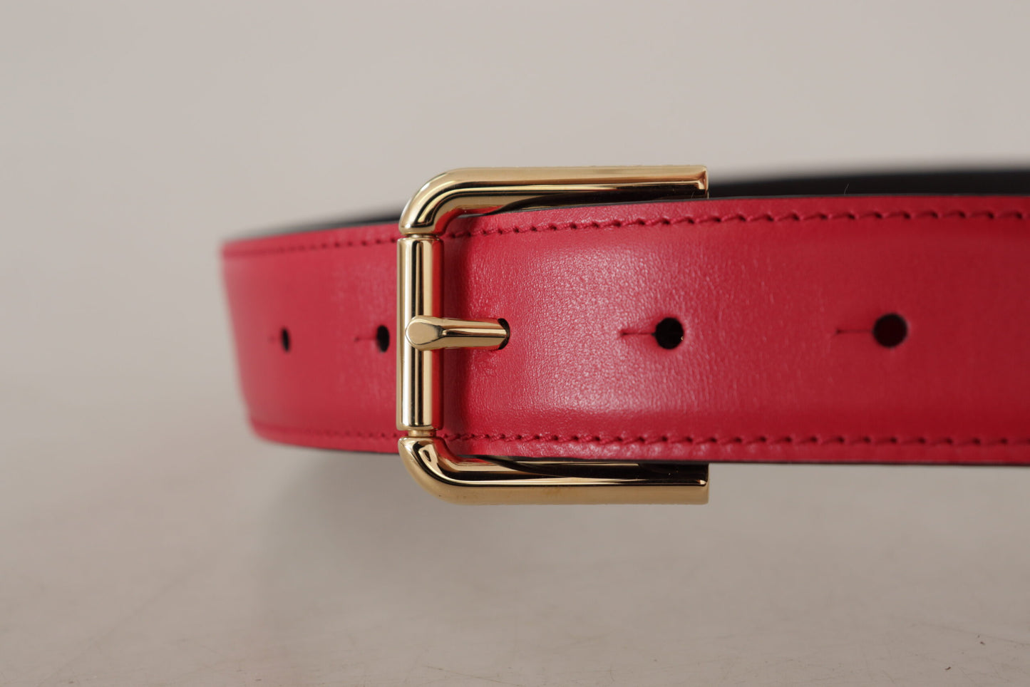 Ceinture en cuir rouge Dolce &amp; gabbana avec boucle dorée