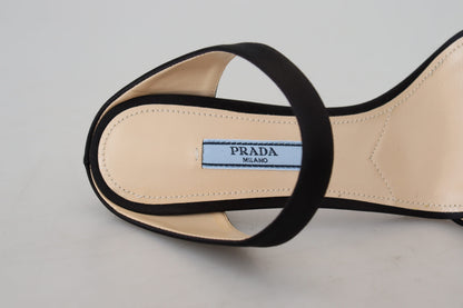 Escarpins à talons en cuir noir Prada