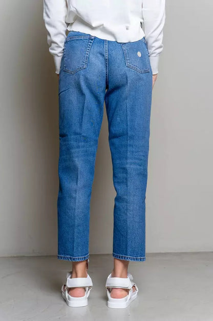 Enfilez le denim bleu taille haute plus ample pour femme