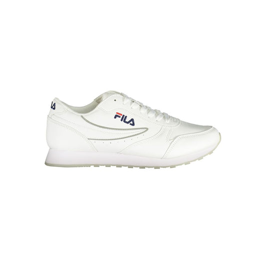 Fila Chic Baskets à lacets blanches avec détails contrastés