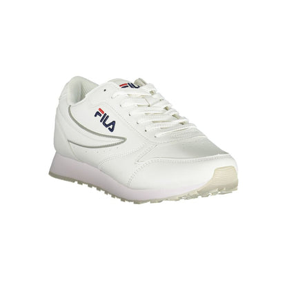 Fila Chic Baskets à lacets blanches avec détails contrastés