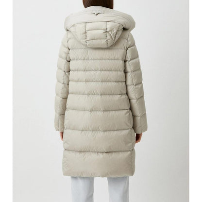 Ajoutez des vestes et des manteaux en polyamide gris