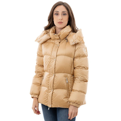 Ajoutez des vestes et des manteaux en polyamide jaune
