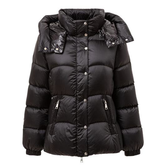 Ajoutez des vestes et des manteaux en polyamide noir