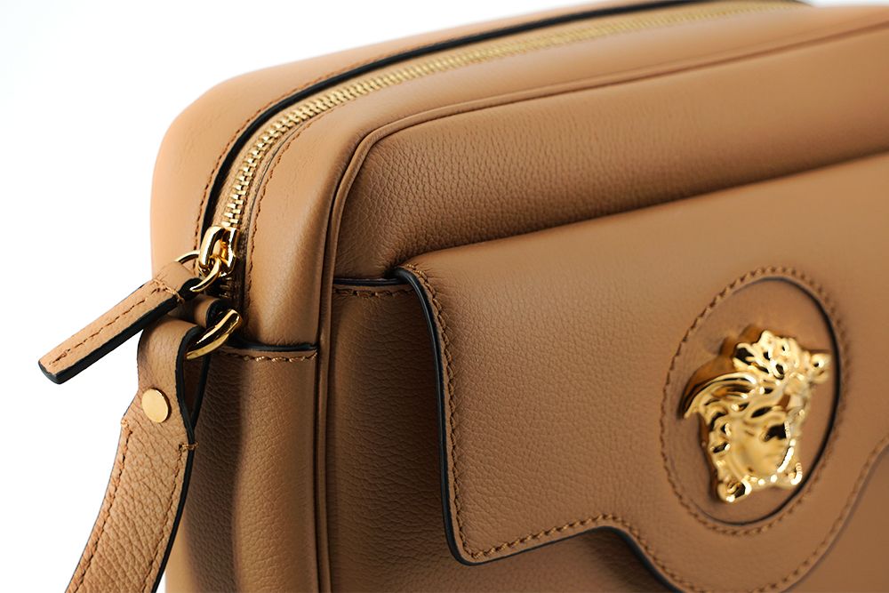 Sac porté épaule avec étui pour appareil photo en cuir marron Versace